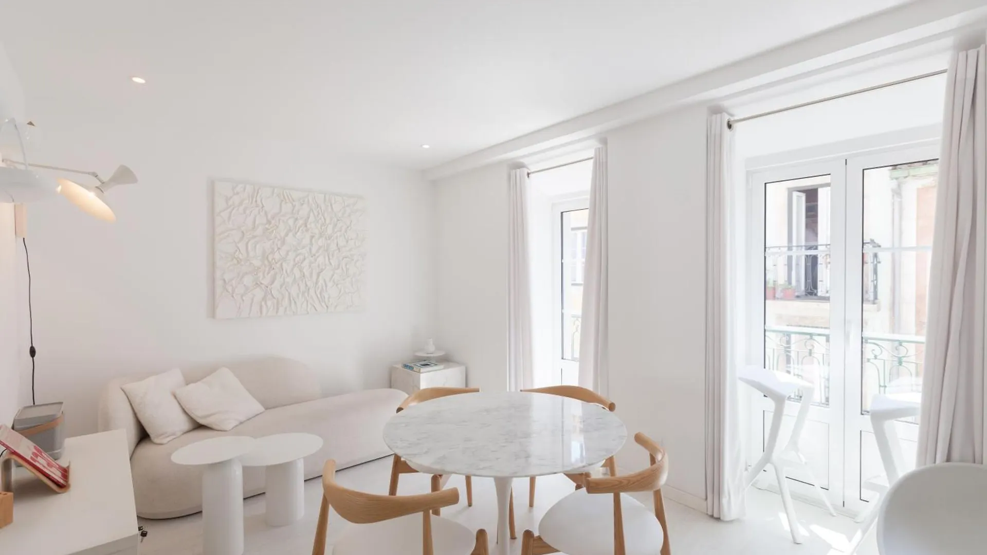 Апартаменты Flh Portas Do Sol White Design Flat Лиссабон
