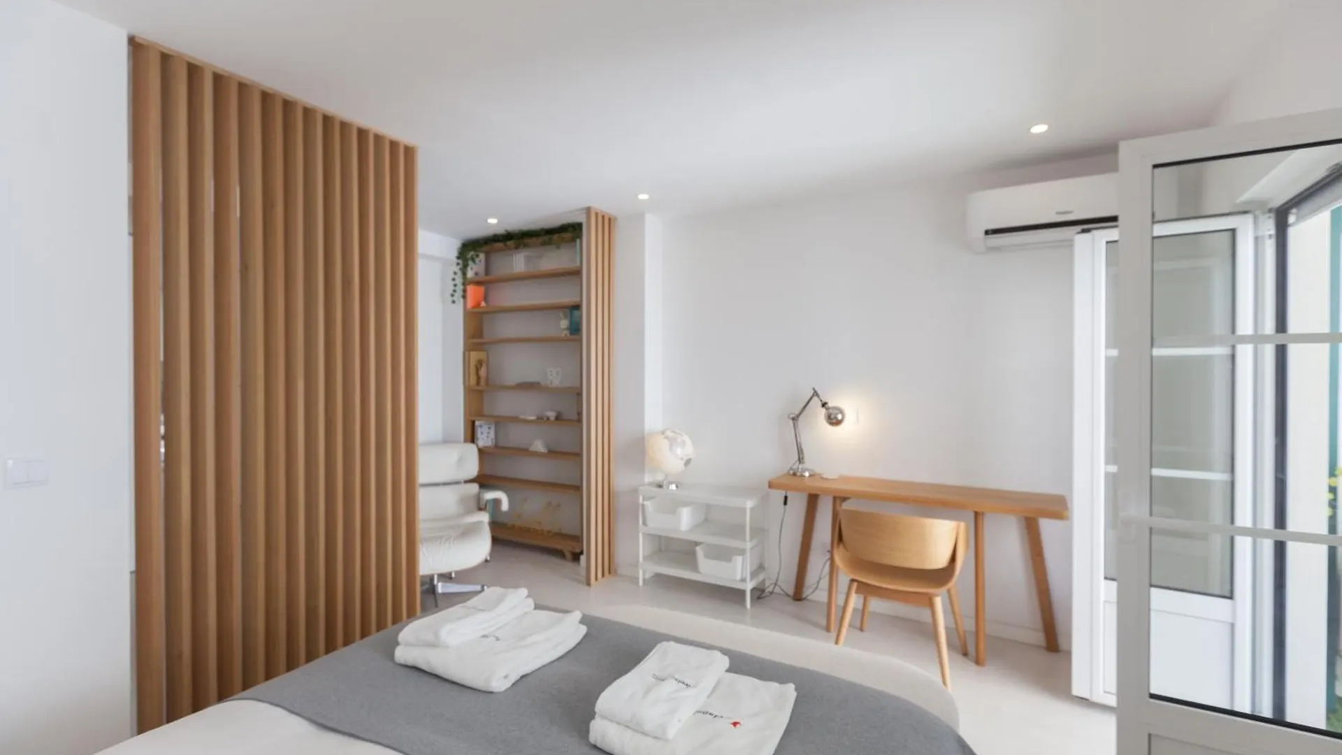 Апартаменты Flh Portas Do Sol White Design Flat Лиссабон